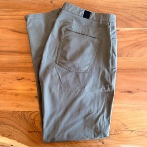 Vuori Men's Olive Chinos